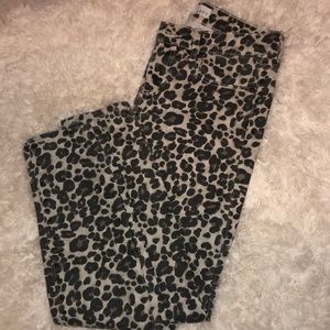 Leopard print skinny jeans!!